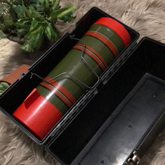 Vintage Aladdin Lunch Box With Thermos - Picture 3 of 17